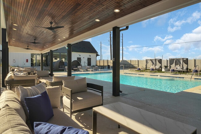 PISCINA - The Cottages at Magnolia