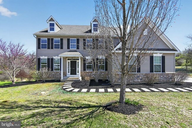 Photo - 208 Liberty Cir