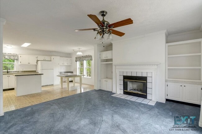 Photo - Welcome to this 3 Bedroom, 2 Bath Home in Wildwood Point!