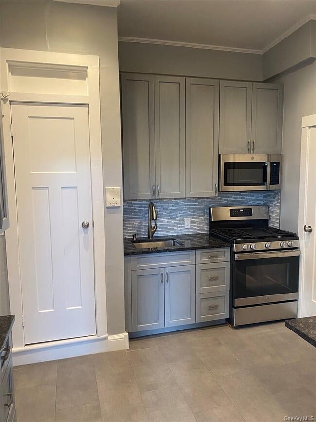 Building Photo - 74 Wheeler Ave Unit 4 Rental