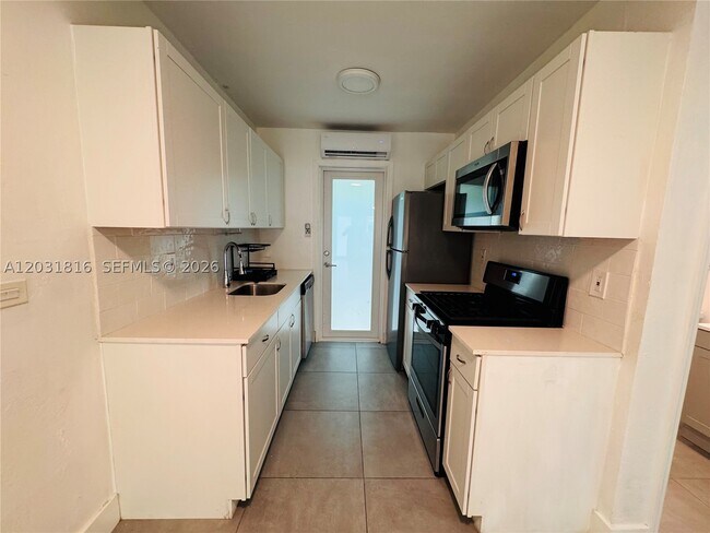 Photo - 75 10th St Unit 10