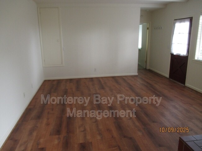 Photo - 1038 Bayview Ave Unit B