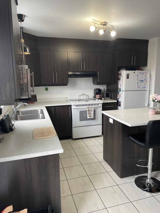 Photo - 33 Rue Achille-Vanhee Unit Haut de Duplex - 3 Chambres