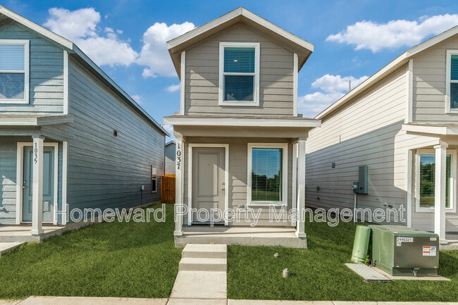 Photo - 1037 Bishop Creek Dr