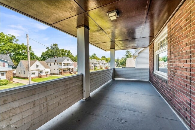 Photo - 9806 Sladden Ave Unidad 2/UP