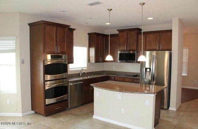 Photo - 16404 Magnolia Grove Way