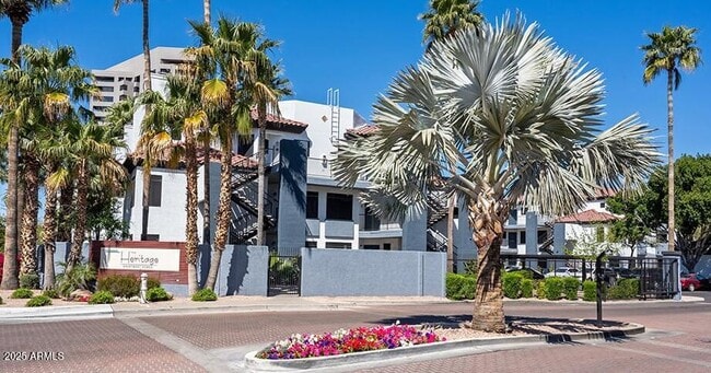 Building Photo - 1100 E Osborn Rd Unit 2