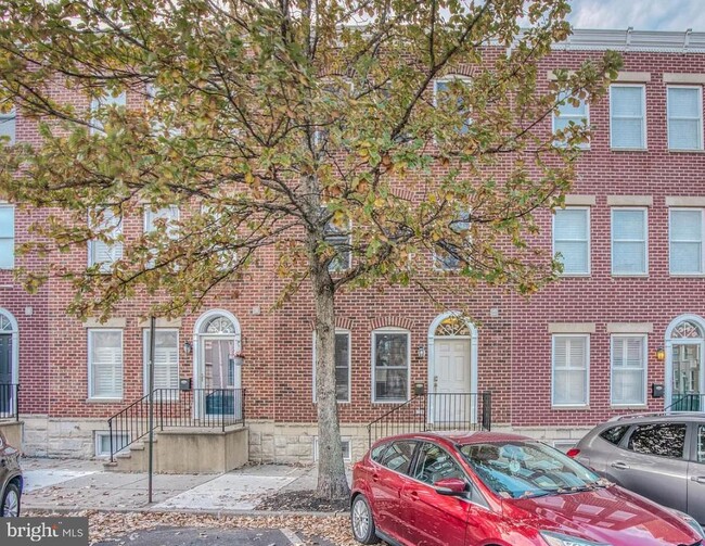 Photo - 1320 Race St Townhome