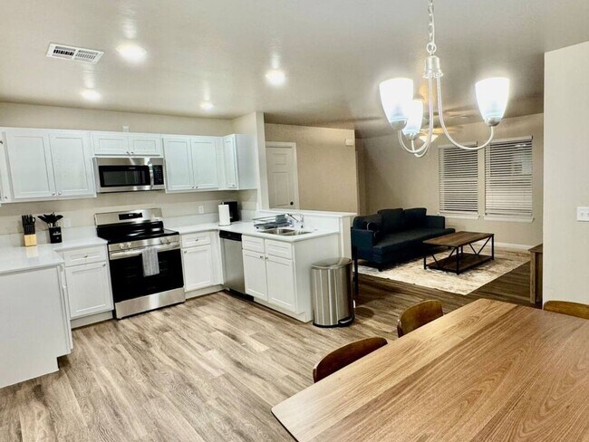 Photo - 201 Gray St Unit 203 Gray St