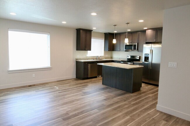 Photo - Lovely townhome for rent in Provo