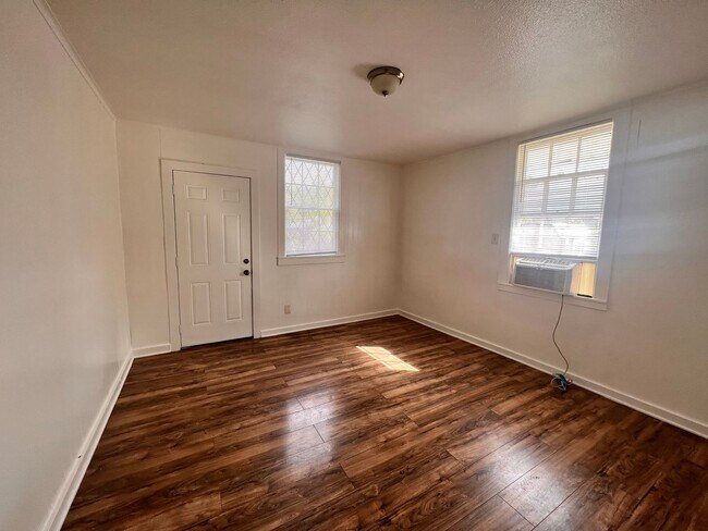 Photo - St Charles Place 812 Unit D