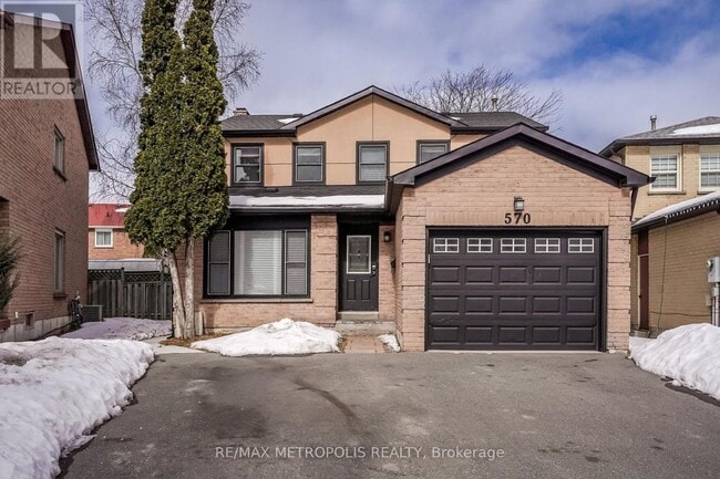 Photo - 570 Springview Dr