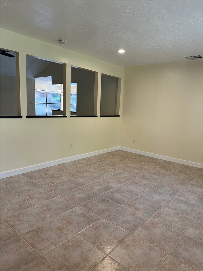 Photo - 2826 Green Fields Dr