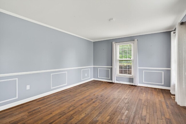 Photo - 636 N Wilkinson Dr