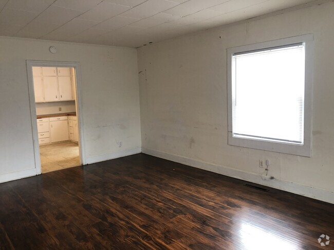 Building Photo - 630 NE Gray Ln Rental