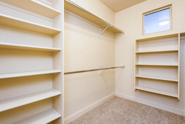 Photo - Single-level 4 Bedroom Home In Sought After Location