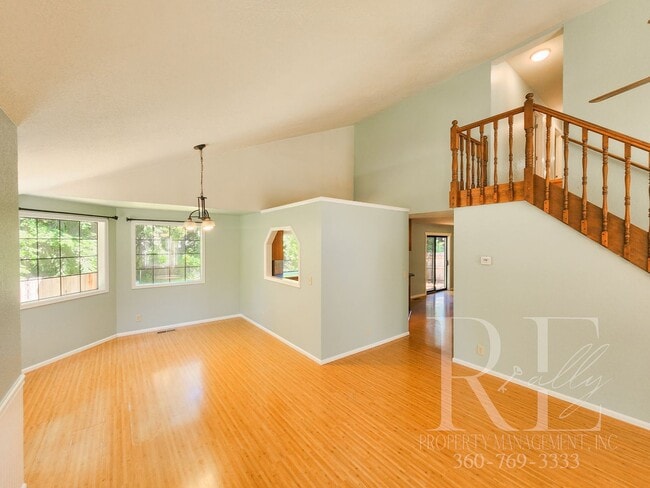 Photo - Ridgetop Home in Quiet Neighborhood