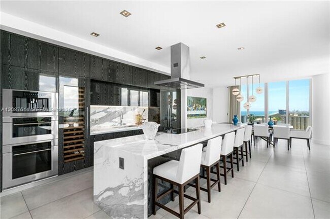 Building Photo - 330 Sunny Isles Blvd
