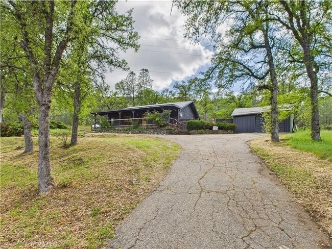 Building Photo - E. E Whitlock Rd