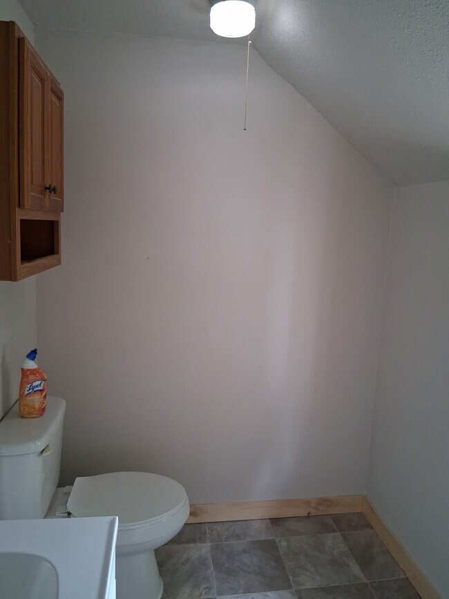 178 Hornell St Unit 178 Hornell Upstairs