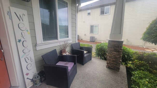 Photo - Beautiful 5 Bed/3Ba Single Family Home