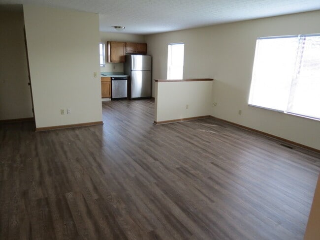 Photo - 1271 Caravel Dr