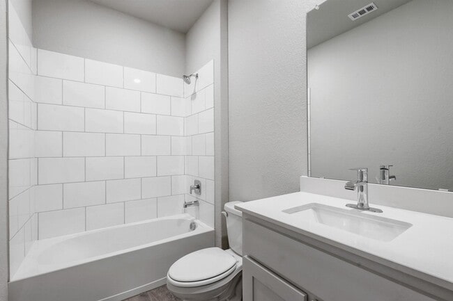 Photo - 1400 Razorbill Rd