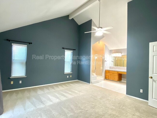 Photo - 672 W Ellery Ave