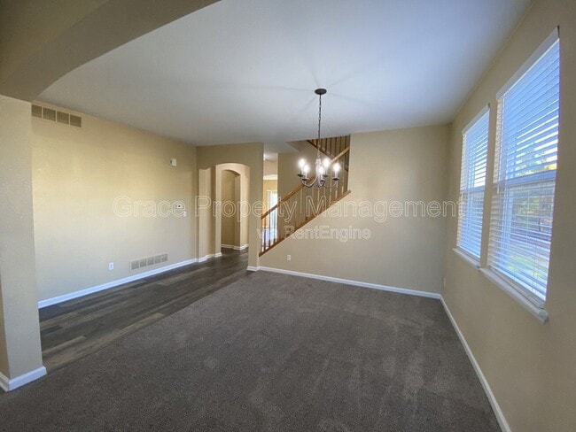Photo - 239 Bristlecone St
