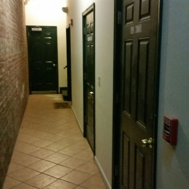 385 Avenue C Unit 3