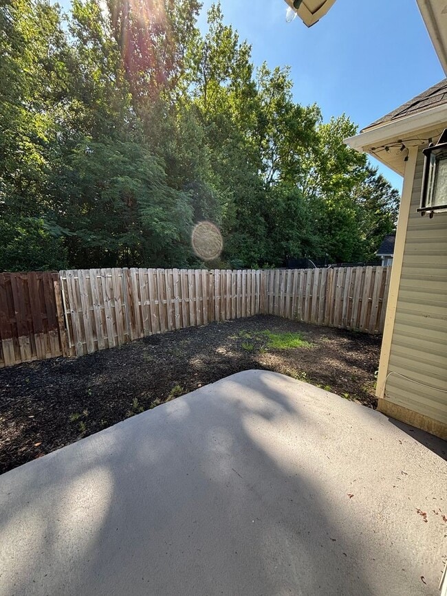Photo - 806 Whispering Willow Ct