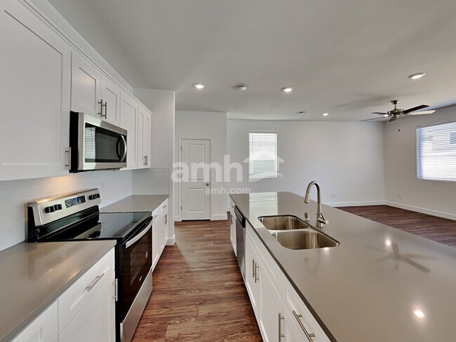 Photo - 9132 Liberty Cap Ct