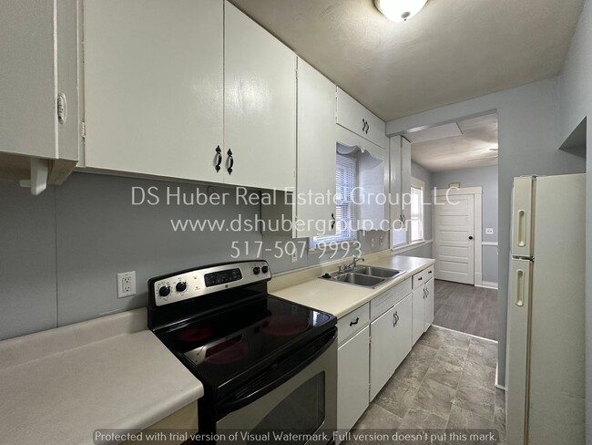 2 Bed 1 Bath Lower level Apartment With AL... - 2 Bed 1 Bath Lower level Apartment With AL... Unit A