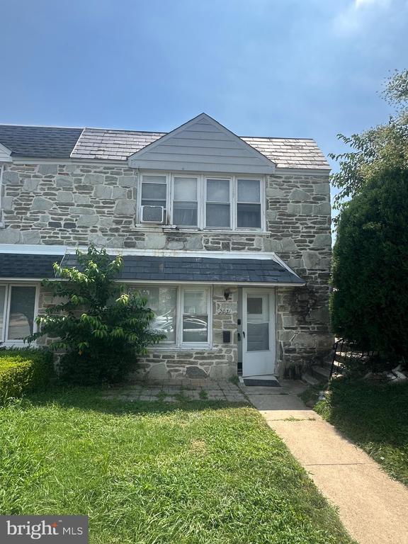 Building Photo - 2031 Beyer Ave Rental