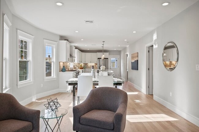 Photo - 80 Massachusetts Ave Unidad 80