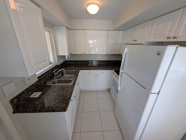 Photo - 816 NE 4th St Unit 1