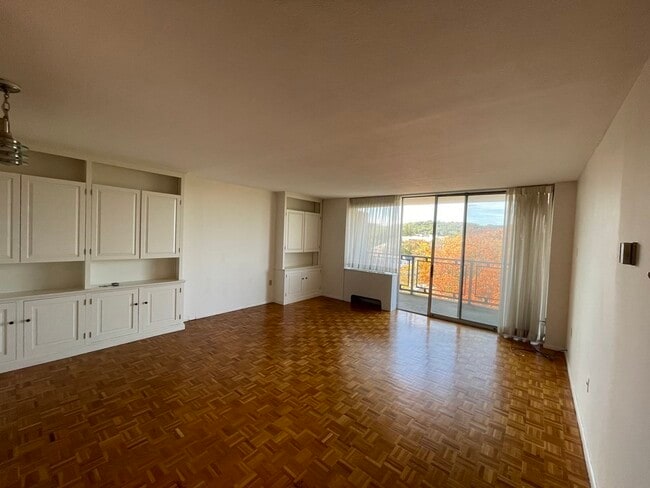 Photo - 80 Salisbury St Unit 806