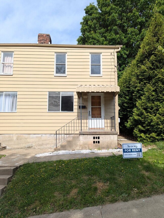 swe402/404 - swe402/404 Apartment Unit 402