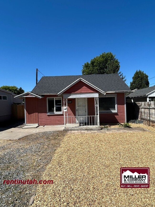 Photo - Cute Salt Lake 2 Bedroom Bungalow For Rent!