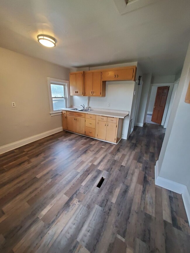 Photo - 1504 Owen Ave Apartment Unit Upper