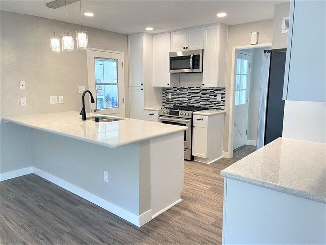 Photo - Adorable Riverside Single Story- Just in time for Summer!