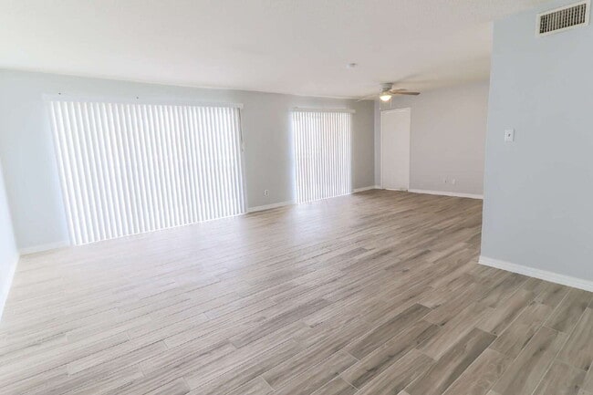 Photo - 4800 N Stanton St Unit 183