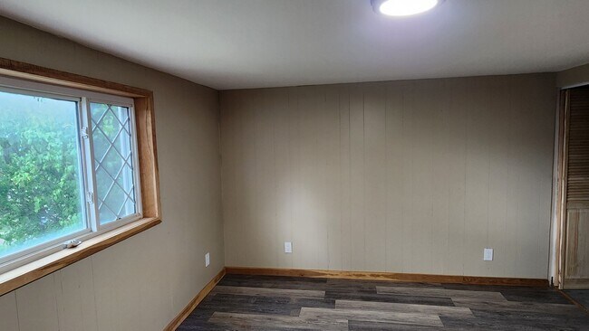Photo - Four bedroom house available now  in Bradf...