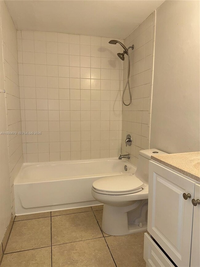 Photo - 711 NE 2nd Ave Unit 102