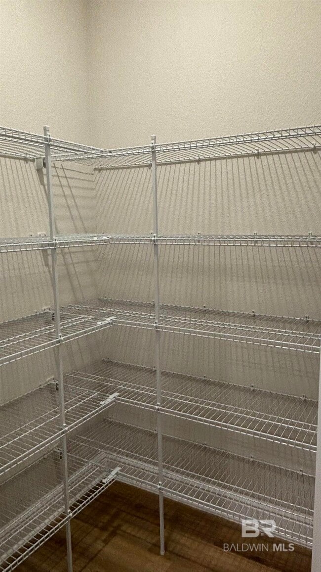 Photo - 452 Parkerman Ave