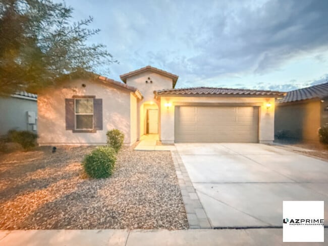 Photo - Modern 4/3 Phoenix Home with Solar &amp; Mountain Views!