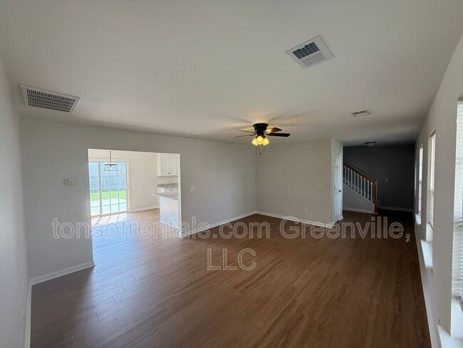151 Bellweather Dr