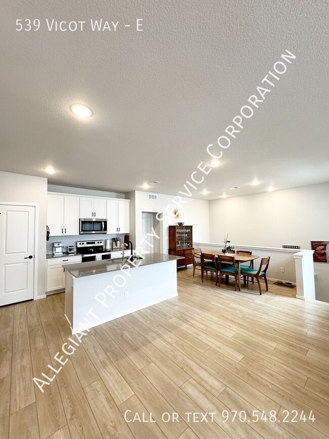 Photo - 539 Vicot Wy Townhome