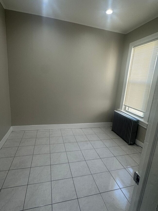 Photo - 75 Grand St Unit 2