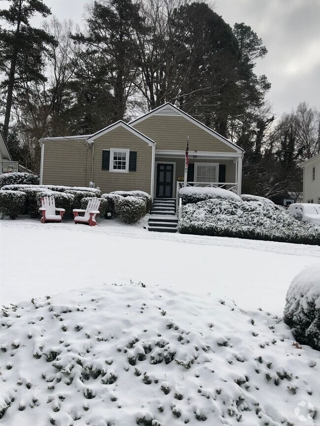 Building Photo - COMING SOON! Spacious & Bright 2BR home in...